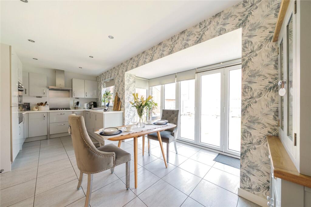 Overend Avenue, Pocklington, York, YO42 photo 3
