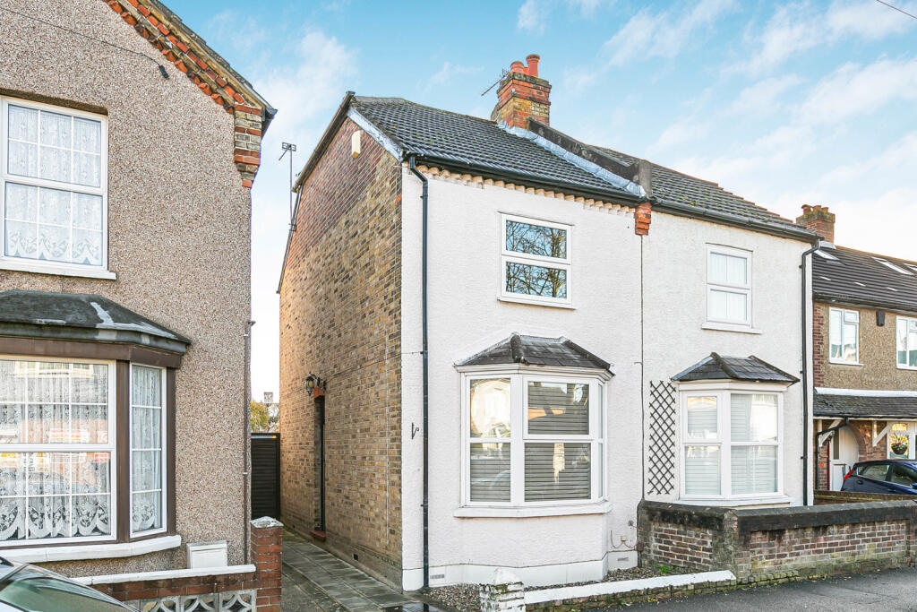 Main image of property: Chestnut Grove, Staines-upon-Thames, Surrey, TW18