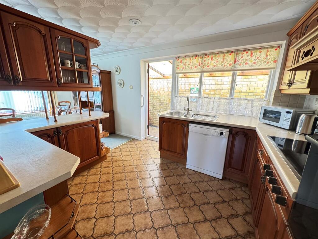 House in Southend-on-Sea - View 3