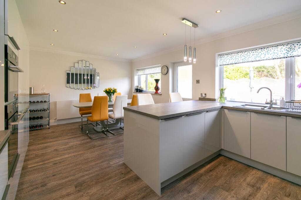 House in Marown, Glen Vine - More