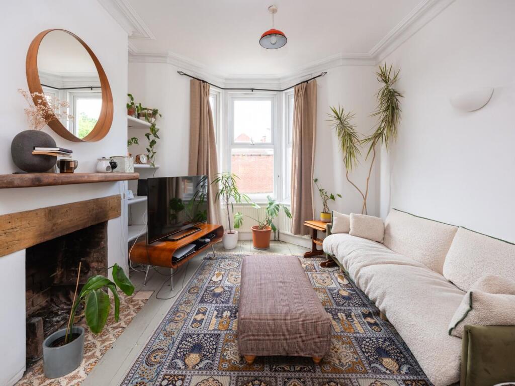 House in Bristol, Windmill Hill, Knowle