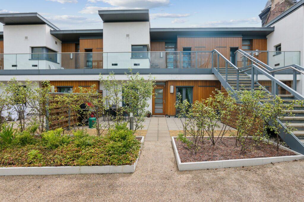 Main image of property: Buchanan Gardens, Bath Street, Glasgow