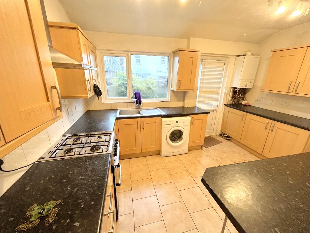 House in Southend-on-Sea - View 4