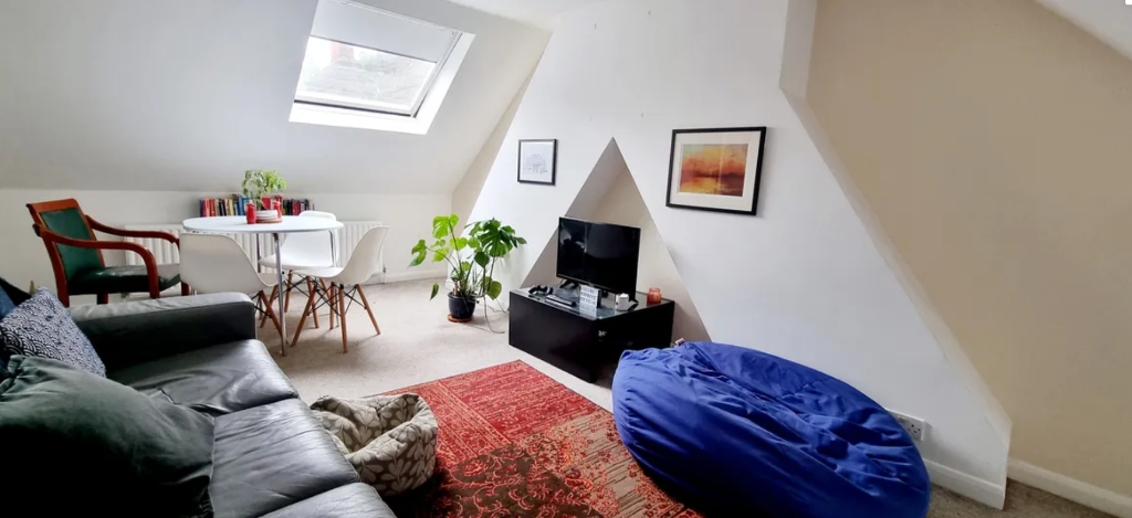 Main image of property: Fernwood Avenue, London, SW16