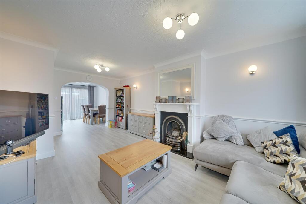 House in Enfield - View 2