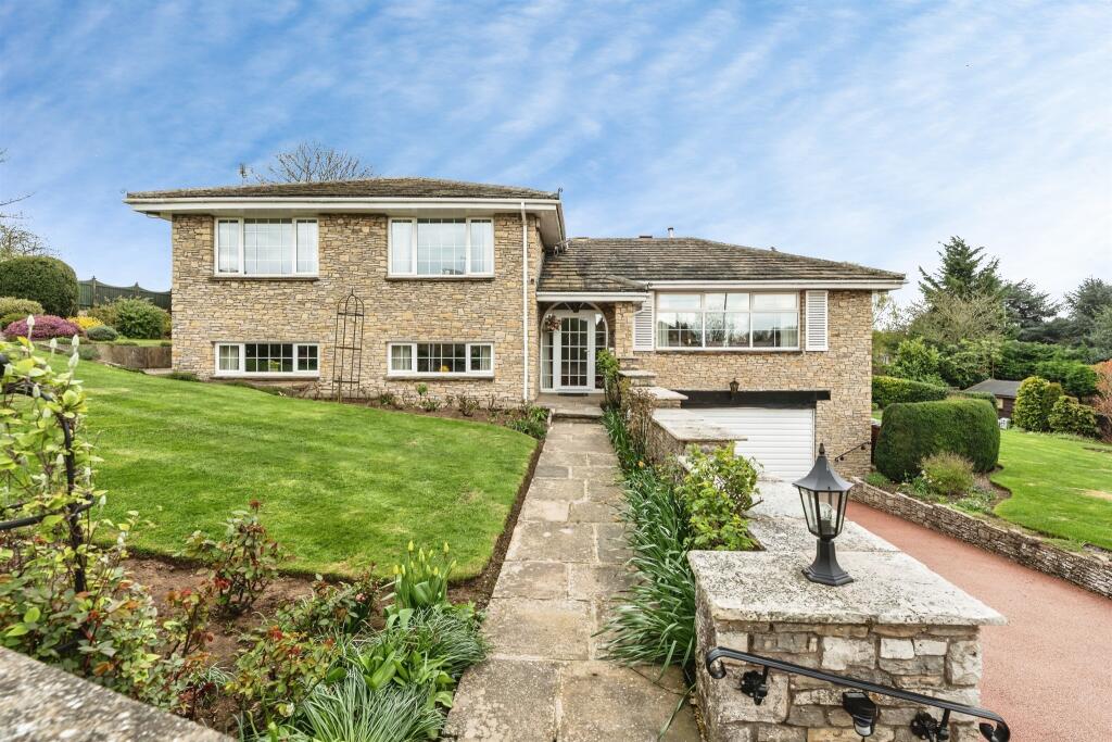 Main image of property: Manor Park, Darrington, Pontefract