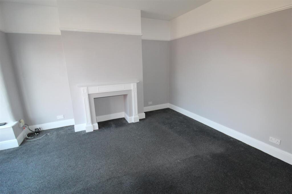 Abbotsford Road, Smithills, Bolton photo 2