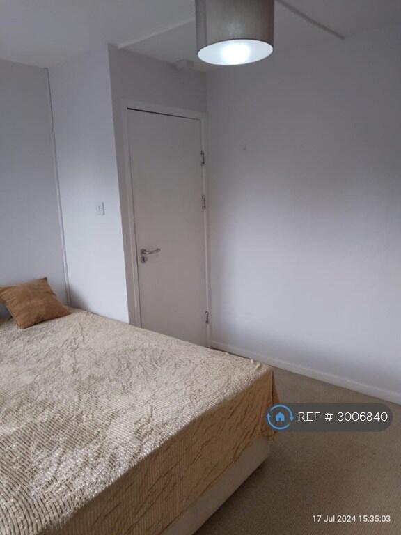 House in Northampton - View 3
