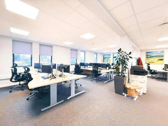 Farrow House_office to let_altrincham-14.jpg