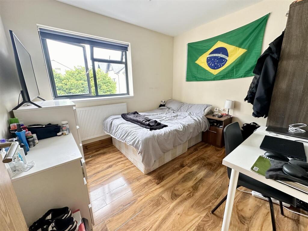House in Cardiff, Roath - View 4