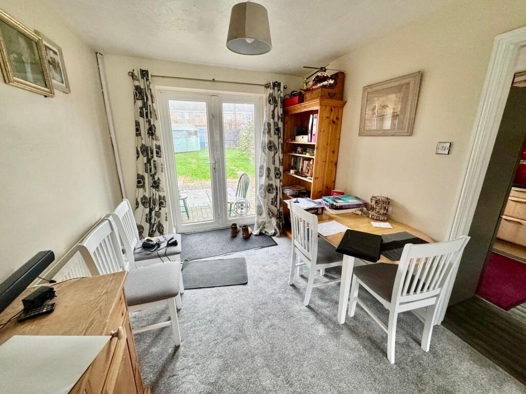 Launds Green, South Witham, NG33 photo 4