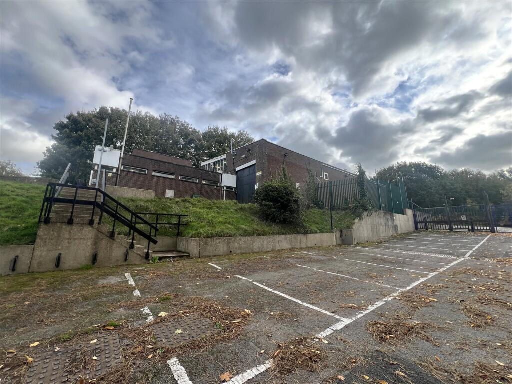 Main image of property: Raeburn Road South, Ipswich, Suffolk, IP3