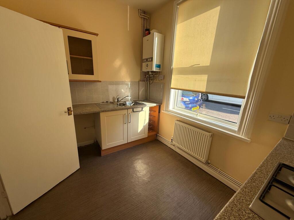 House in Southsea, Somers Town - View 4