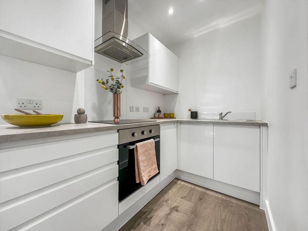 Apartment in Leeds, West Yorkshire - View 4