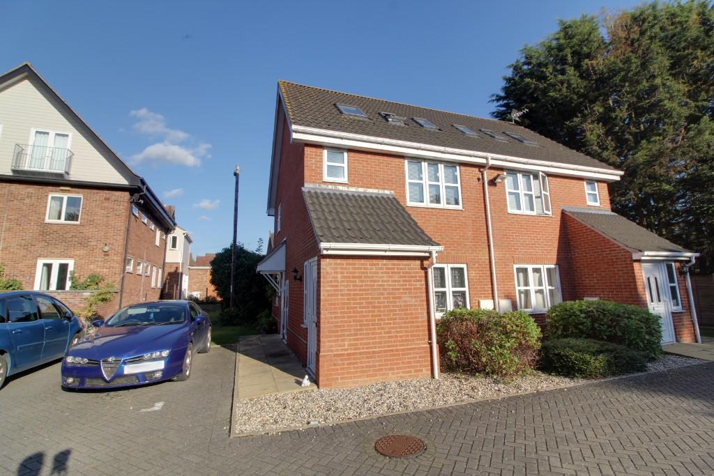 Main image of property: Britannia Road, Ipswich, Suffolk, IP4