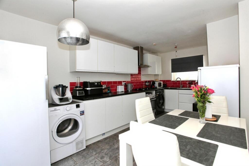 House in Peterborough - View 2