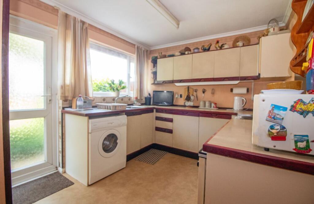 House in Waterlooville, Purbrook - View 2