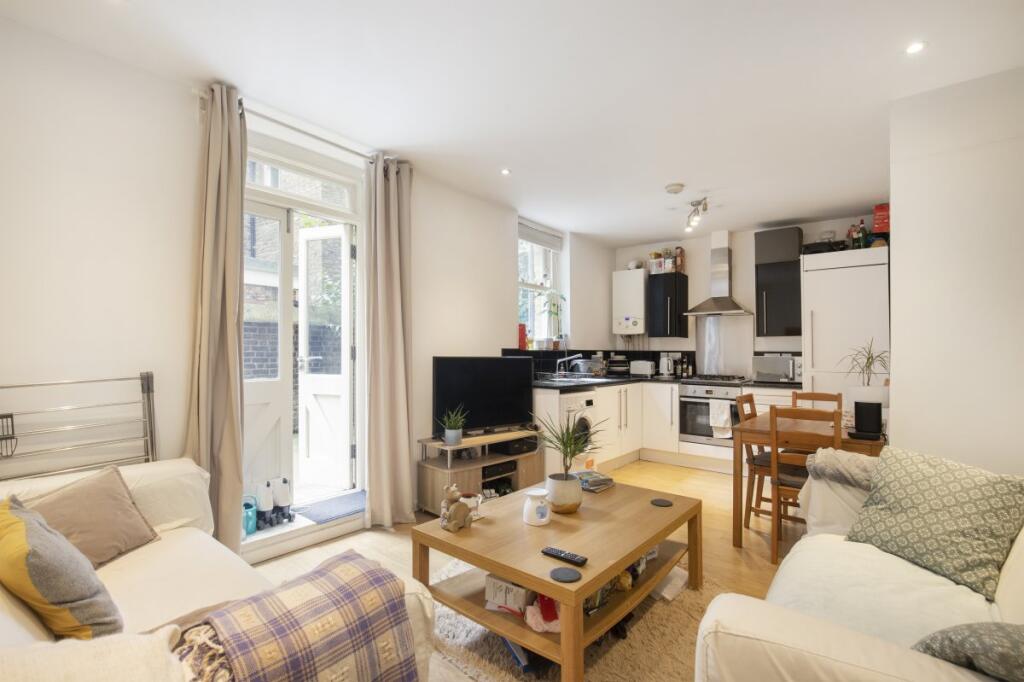 Main image of property: 429 Coldharbour Lane, Sw9