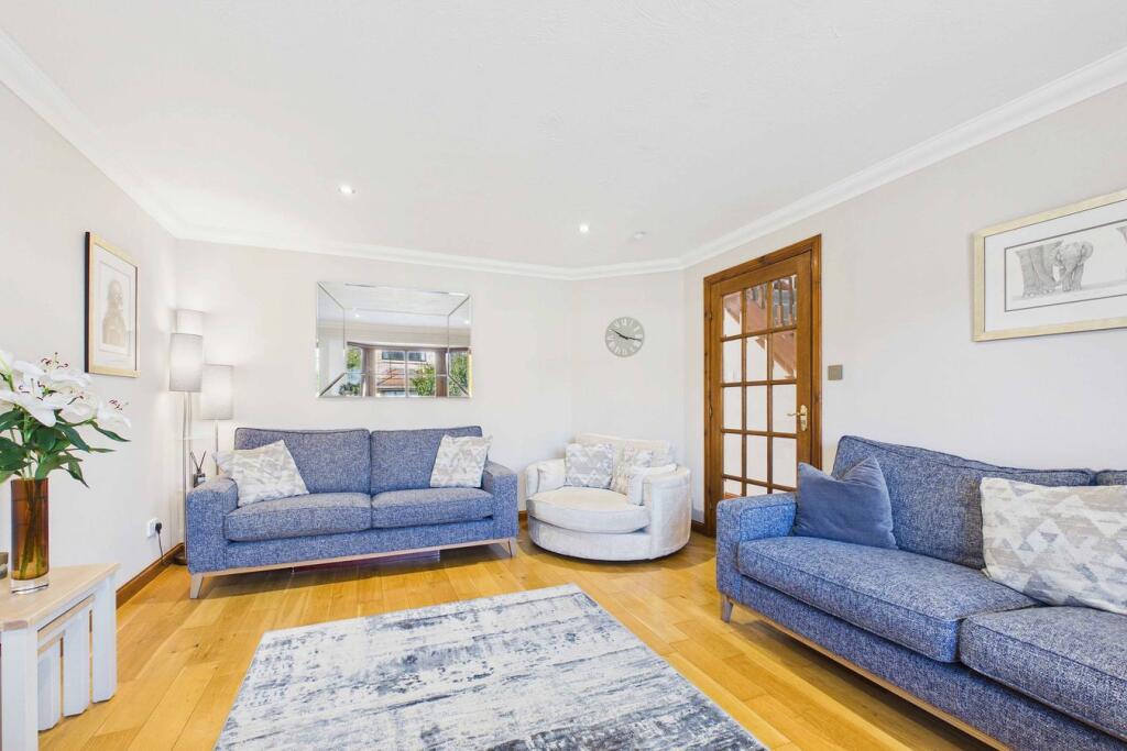 House in Perth - View 4