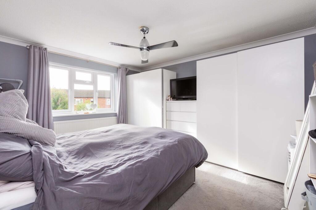 House in Slough - View 4