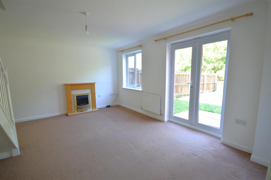House in Corby, North Northamptonshire - View 4
