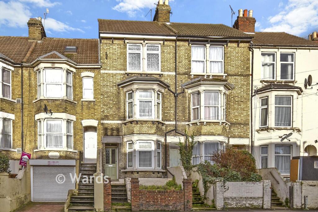 Main image of property: Luton Road, Chatham, Kent