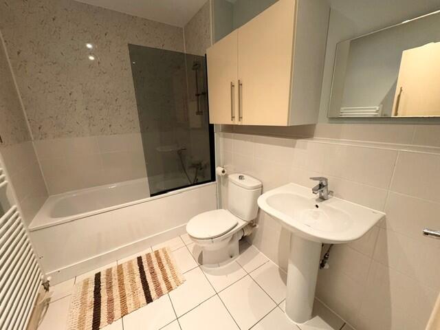 Apartment in Milton Keynes - View 5