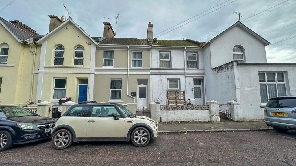 Main image of property: Parkfield Road, Torquay, TQ1 4AL