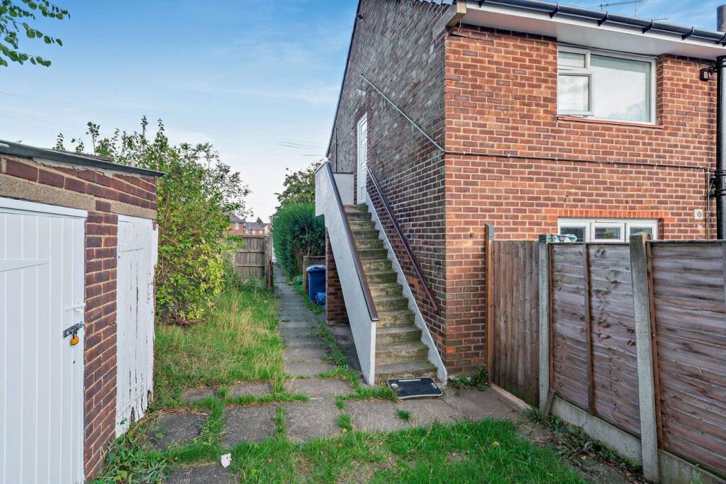 Main image of property: Shakespeare Road, Burton-on-Trent, DE14