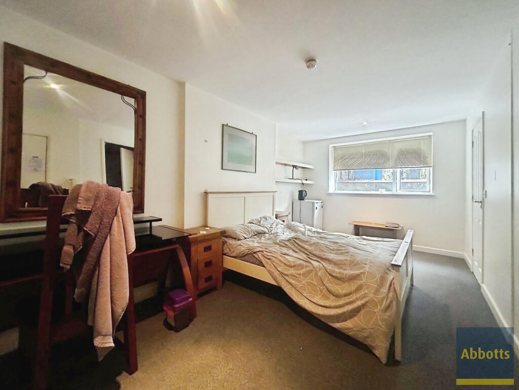 Main image of property: Room, Thorpe Road, NR1