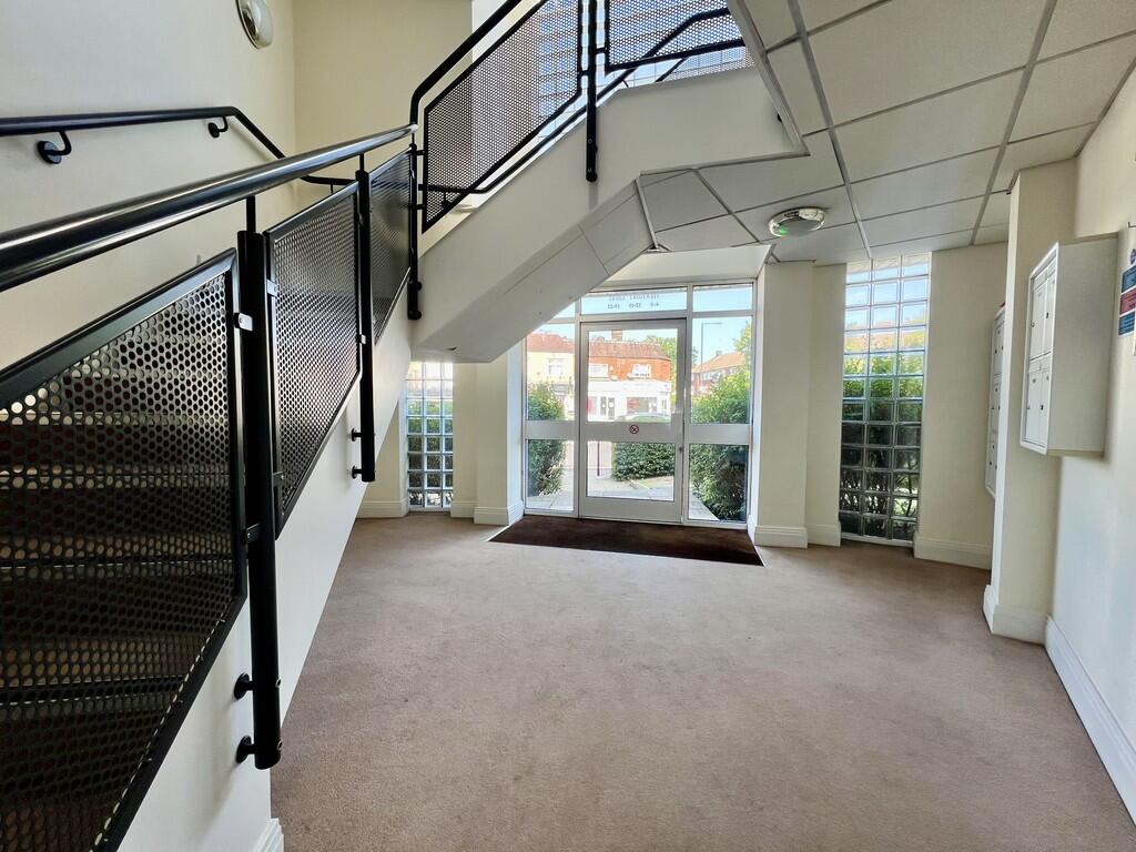 Apartment in Harrow - View 3