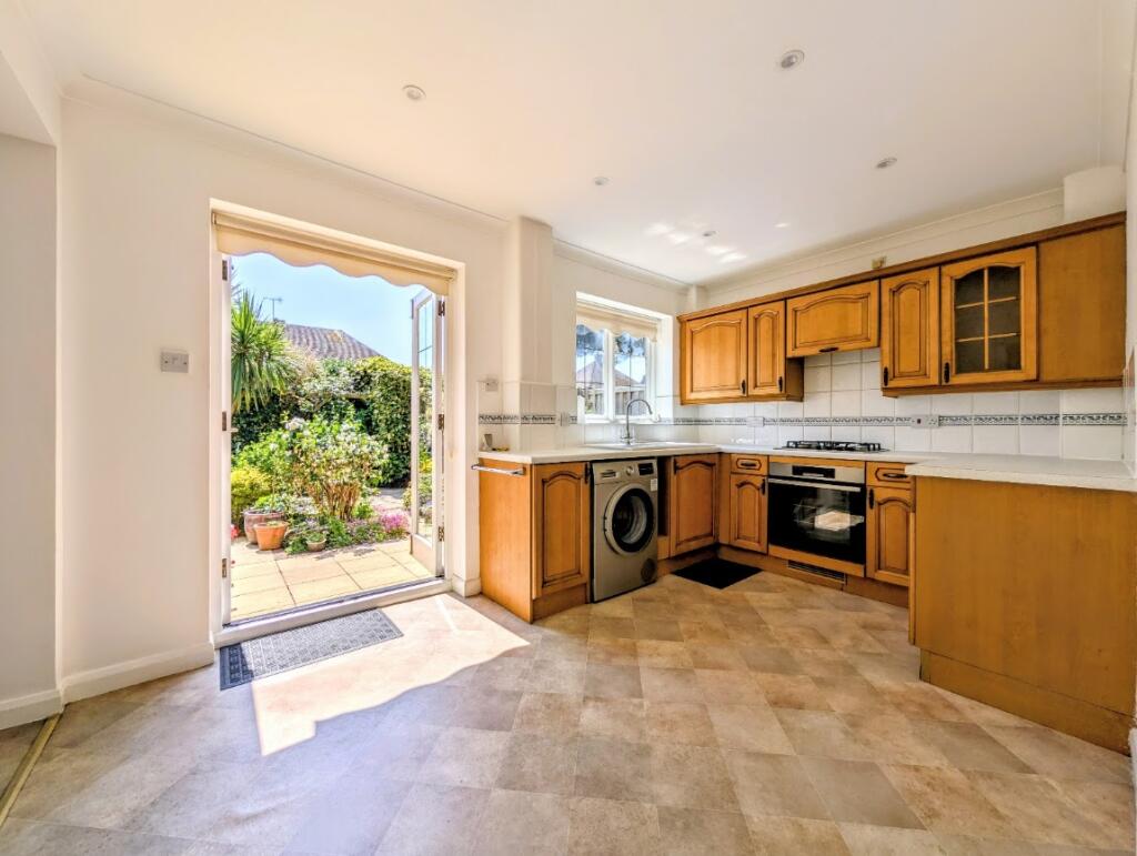 House in Worthing, West Sussex - View 4