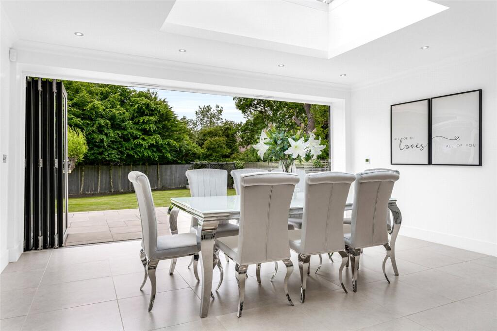 House in Chelmsford, East Hanningfield - View 5
