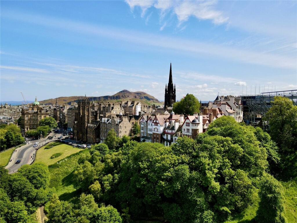 Apartment in Edinburgh, Abbeyhill, Old Town - More
