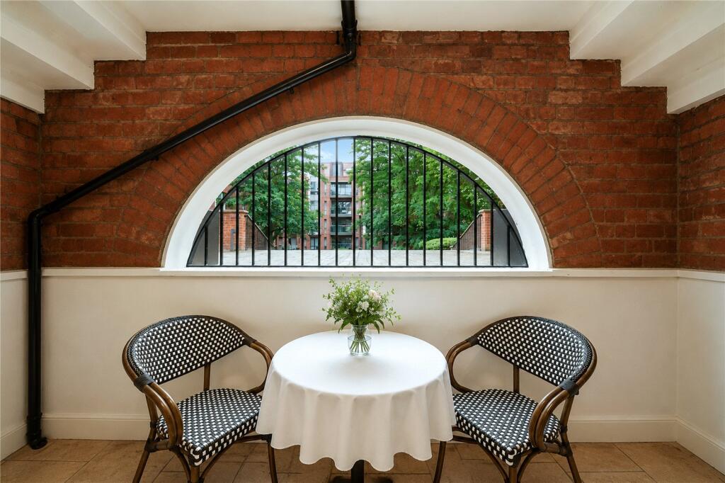 Apartment in London - View 4
