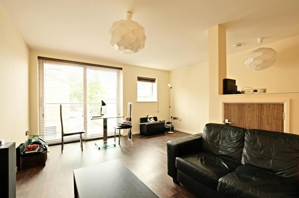 Apartment in Oxford - View 3