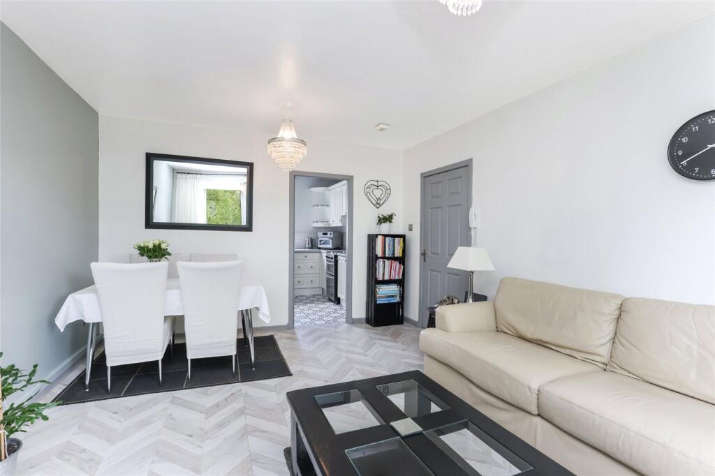 Apartment in Glasgow - More