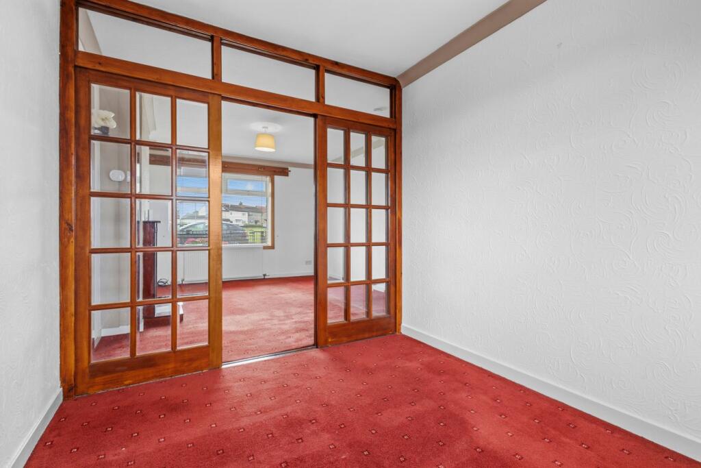 House in Kilmarnock, East Ayrshire - More