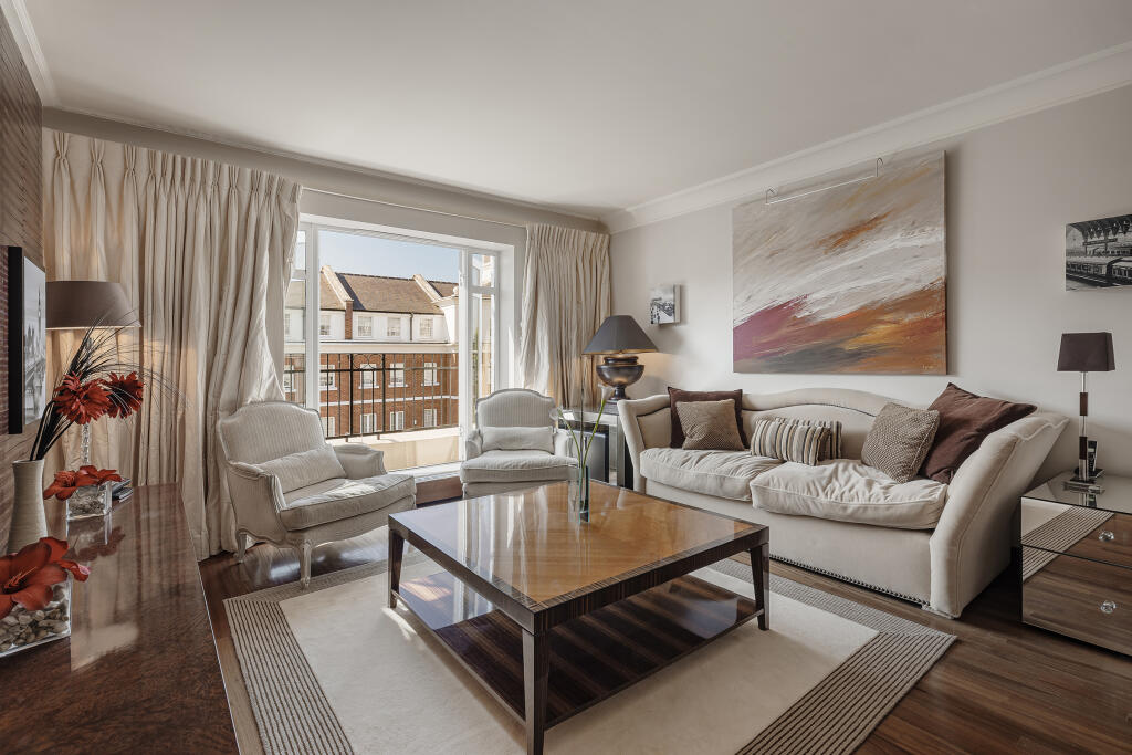 Apartment in London - View 3