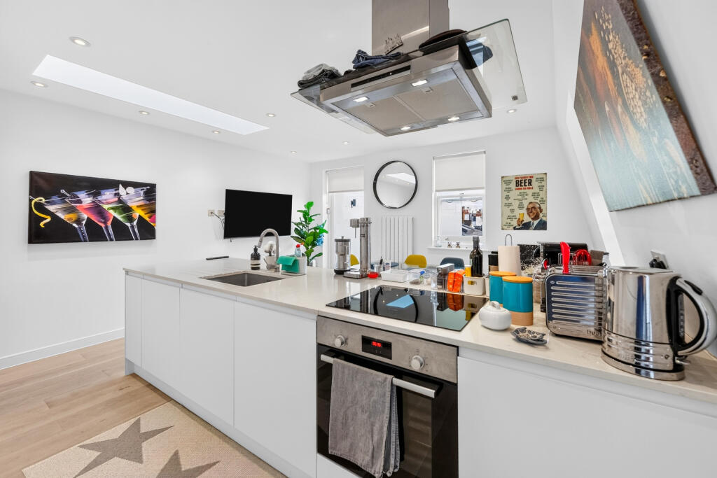 Apartment in London - View 5