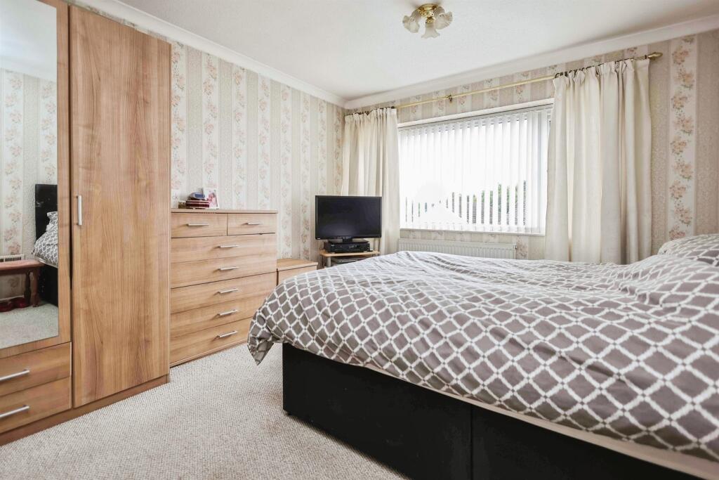 House in Dudley, West Midlands - View 5
