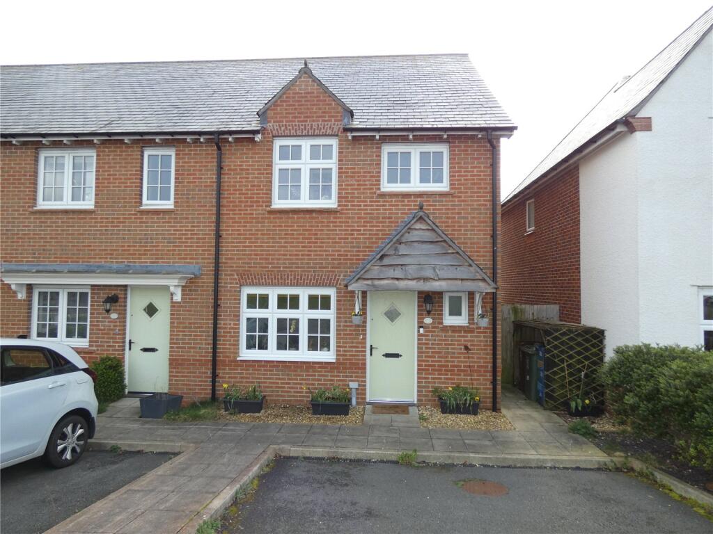 Main image of property: Bron Gwynedd, Penrhosgarnedd, Bangor, Gwynedd, LL57