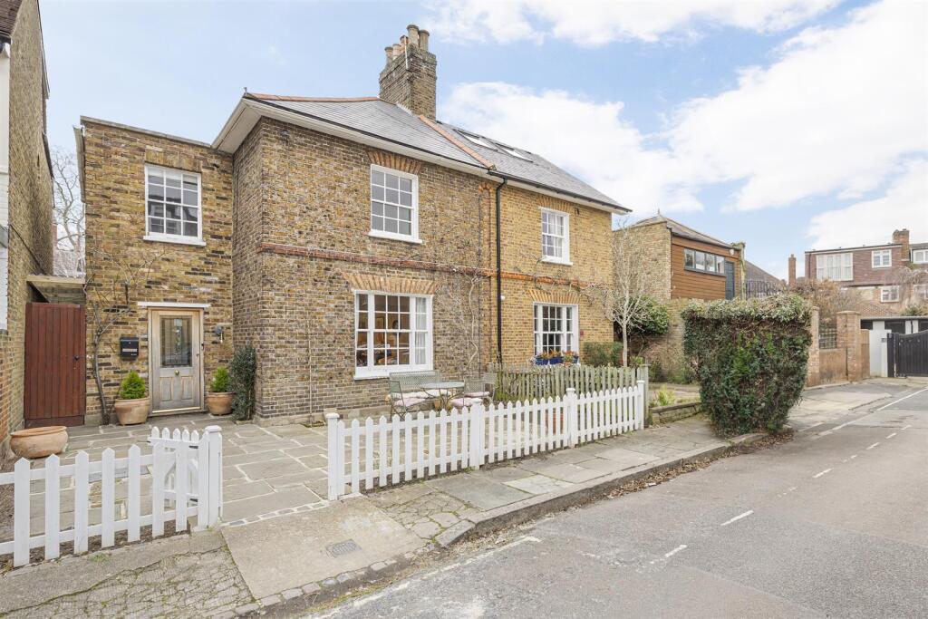 Main image of property: Ellison Road, Barnes, London, SW13