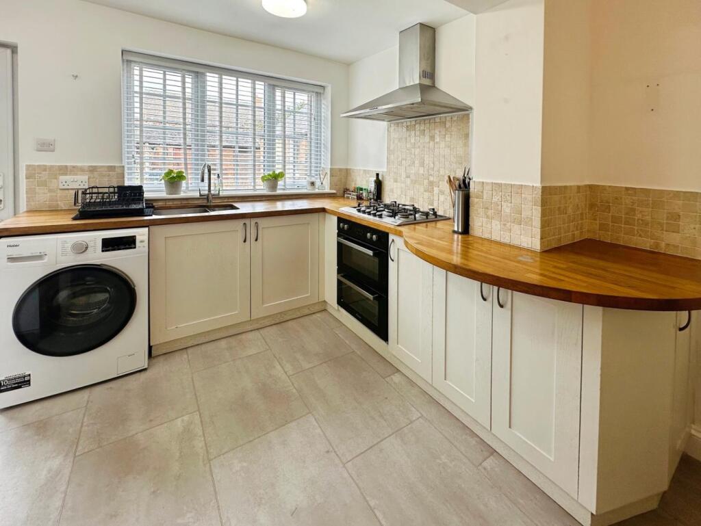 Main image of property: Stretton Road, Great Glen, LE8 6GN
