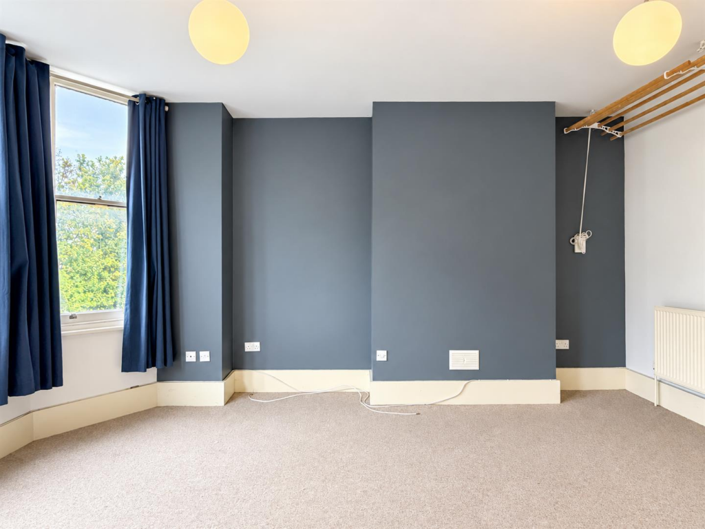 Apartment in Bristol - View 4