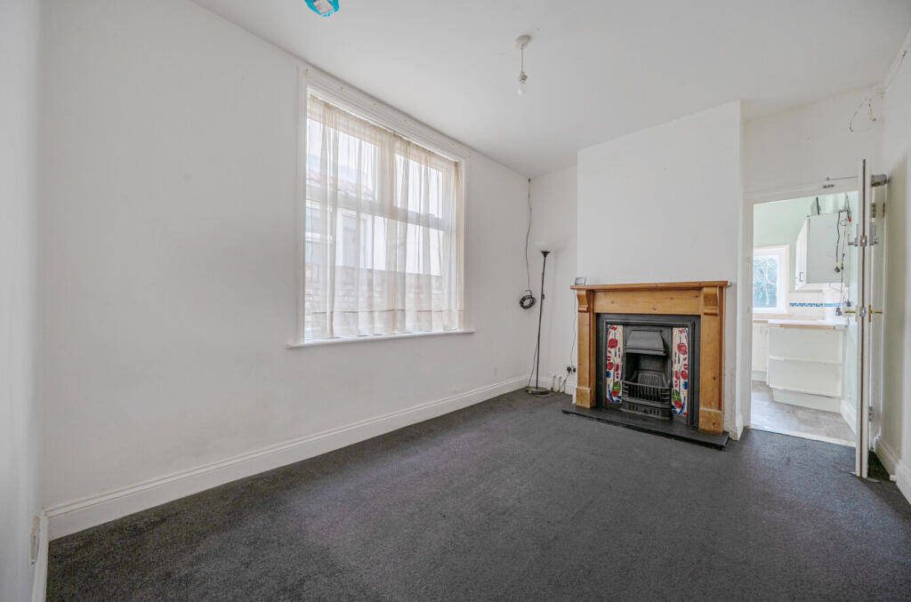 House in Portsmouth - View 4