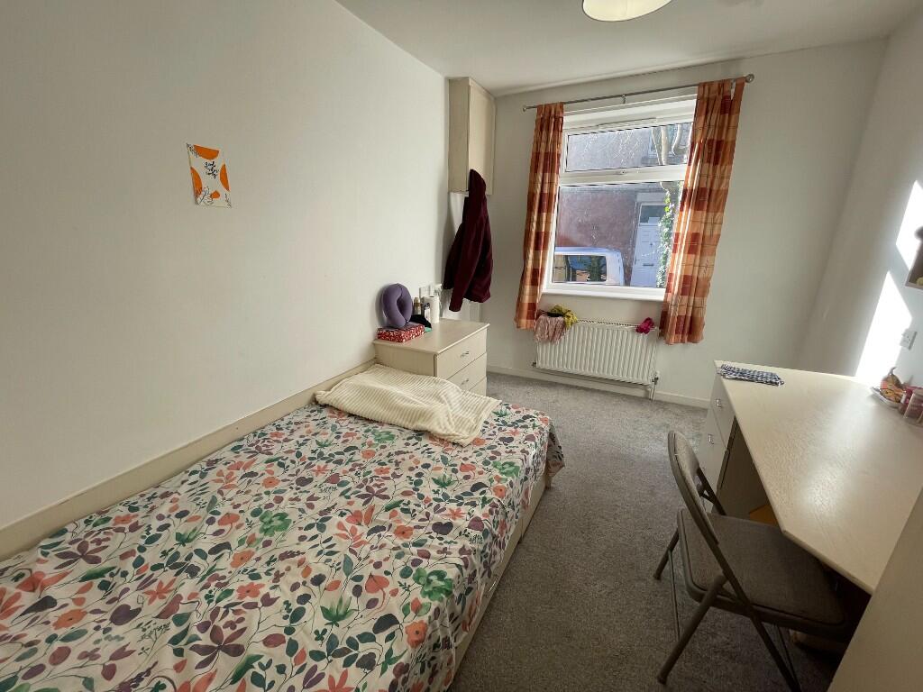House in Leeds, Beckett Park, Headingley - View 5