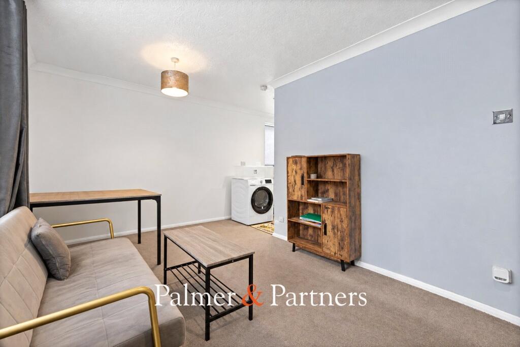 Apartment in Colchester - View 3