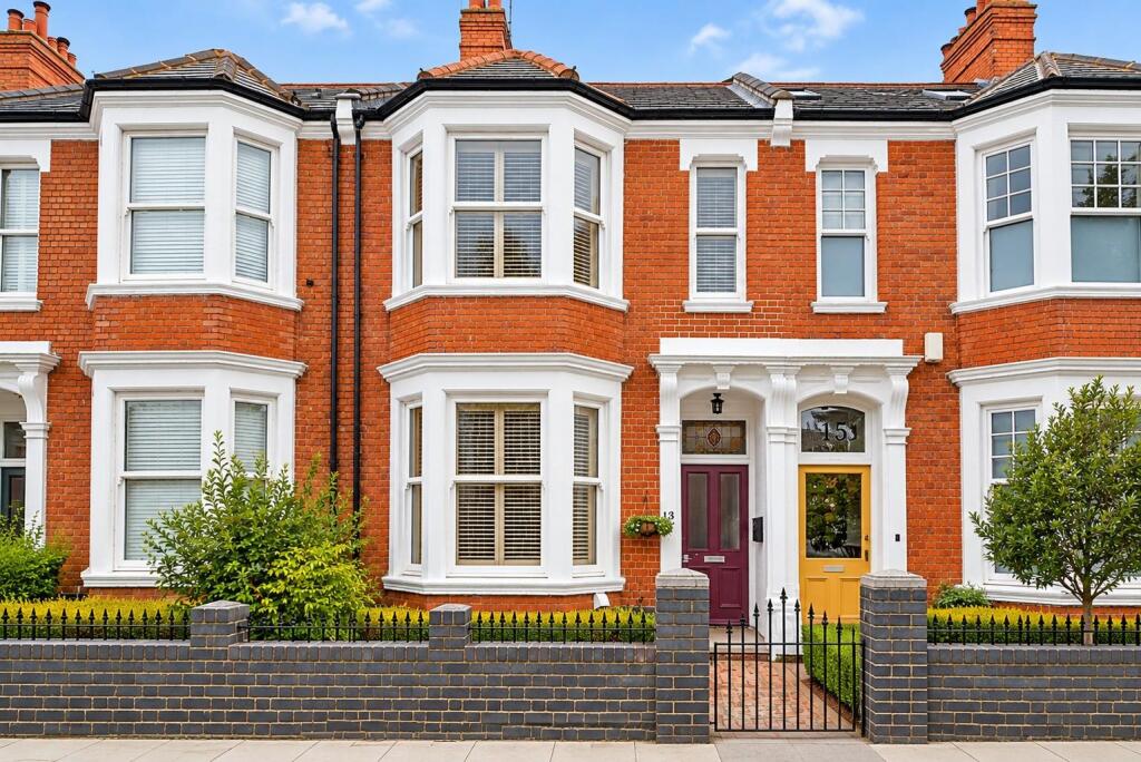 5-bed terraced on Birchfield Road, Abington, Northampton, £385,000