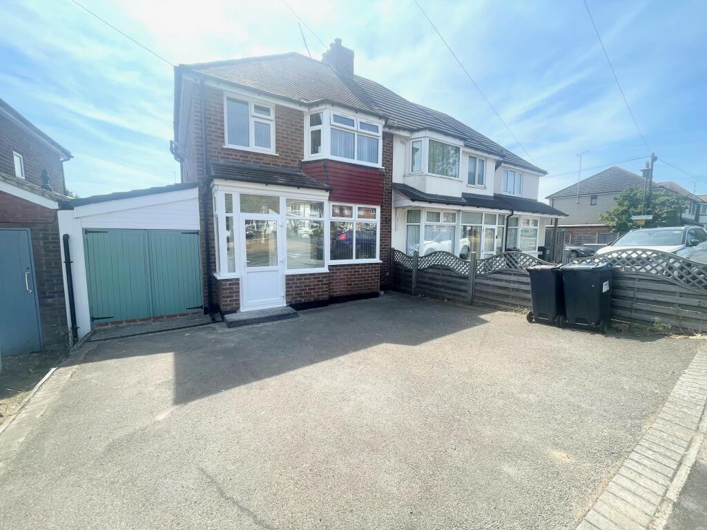 Main image of property: Broad Lane, Kings Heath, B14